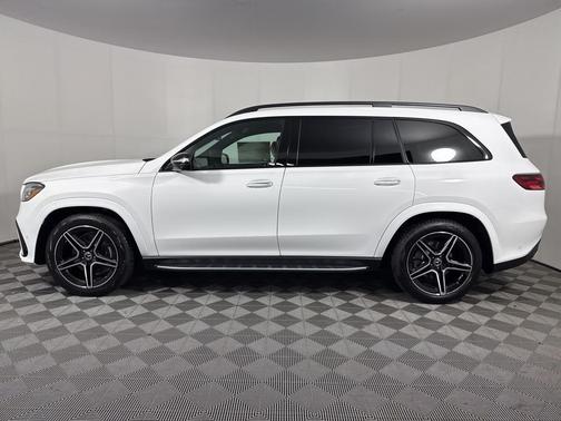 2026 Mercedes-Benz GLS 450