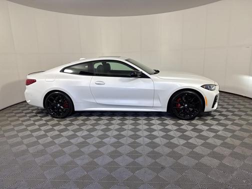 2025 BMW M440 i xDrive
