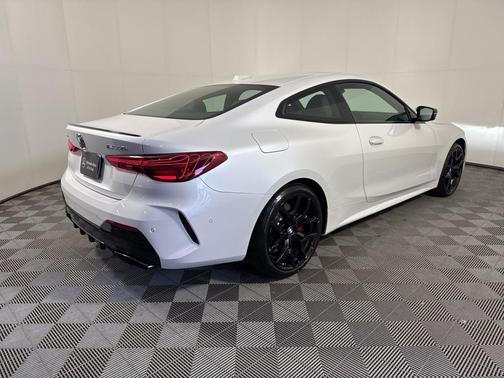 2025 BMW M440 i xDrive