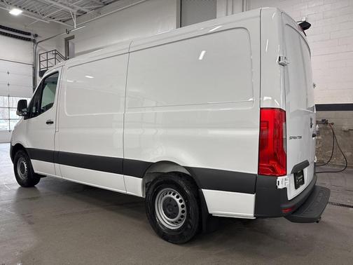 2025 Mercedes-Benz Sprinter 2500