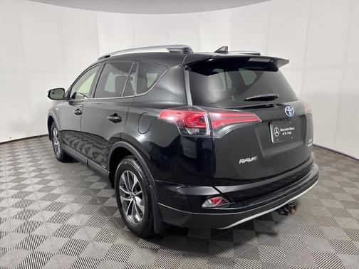 2016 Toyota RAV4 Hybrid XLE