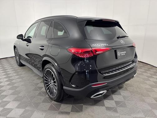 2025 Mercedes-Benz GLC 350e Base 4MATIC