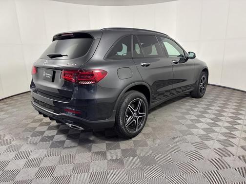2022 Mercedes-Benz GLC 300 Base 4MATIC
