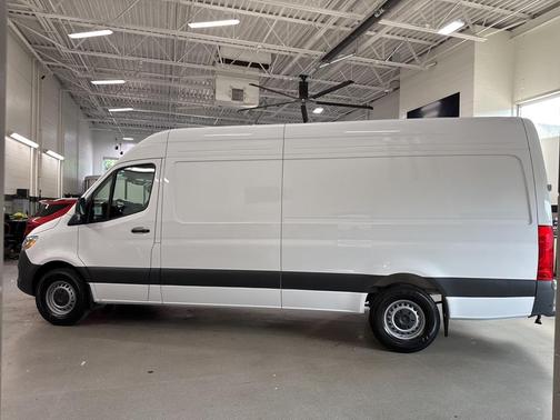 2025 Mercedes-Benz Sprinter 2500 