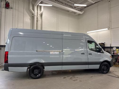 2026 Mercedes-Benz Sprinter 2500 