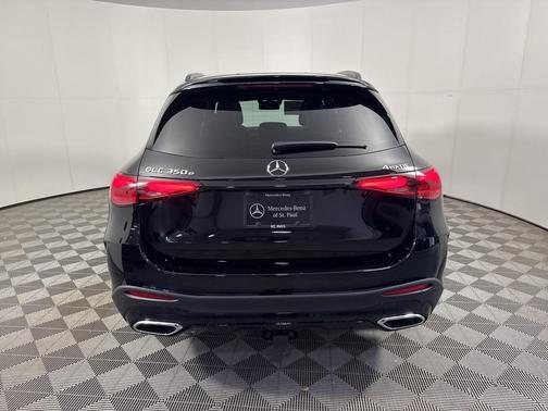 2025 Mercedes-Benz GLC 350e Base 4MATIC