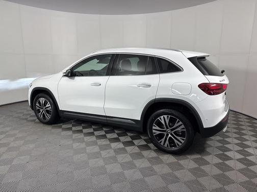 2025 Mercedes-Benz GLA 250 Base 4MATIC