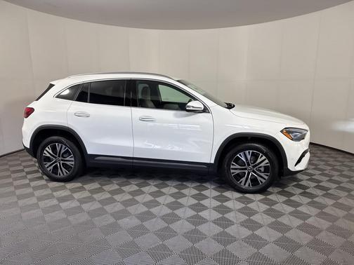 2025 Mercedes-Benz GLA 250 Base 4MATIC