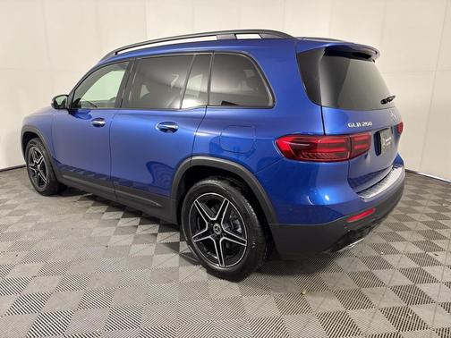 2025 Mercedes-Benz GLB 250 Base 4MATIC