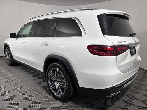2025 Mercedes-Benz GLS 450 4MATIC