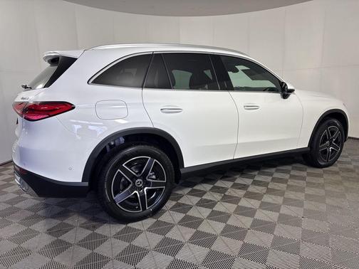 White 2026 Mercedes-Benz GLC 300 Base 4MATIC