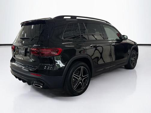 2025 Mercedes-Benz GLB 250 Base 4MATIC