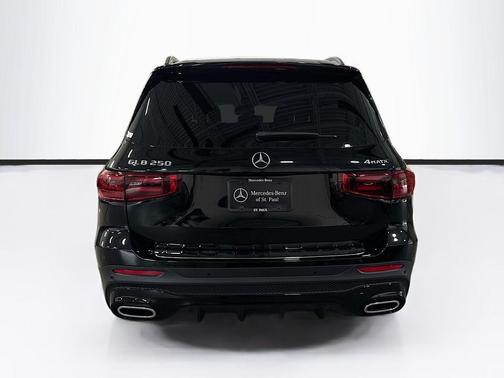 2025 Mercedes-Benz GLB 250 Base 4MATIC