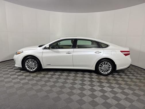 2013 Toyota Avalon Hybrid XLE Touring