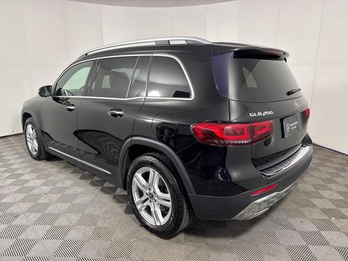 2022 Mercedes-Benz GLB 250 Base 4MATIC