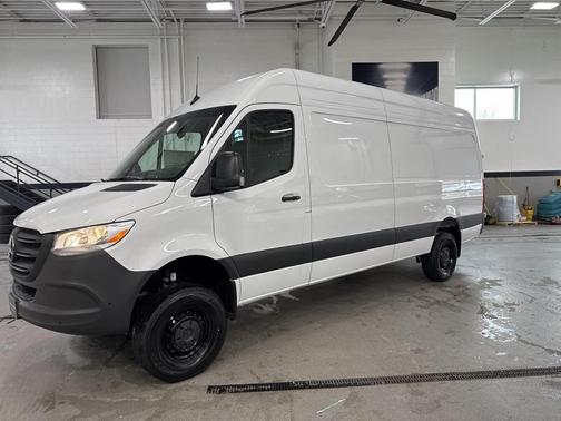 2025 Mercedes-Benz Sprinter 2500