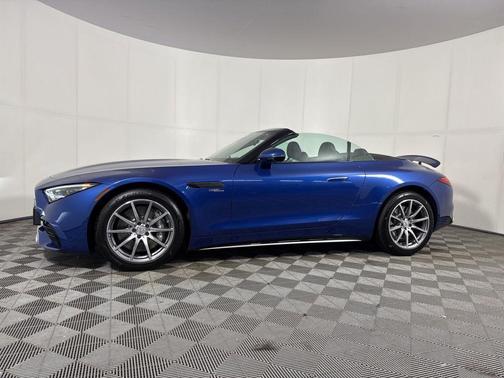 2023 Mercedes-Benz AMG SL 43 Base