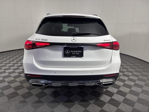 2025 Mercedes-Benz GLC 300 Base 4MATIC