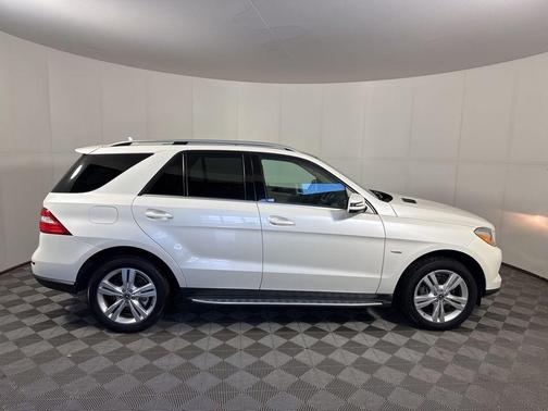 Arctic White 2012 Mercedes-Benz M-Class ML 350 4MATIC