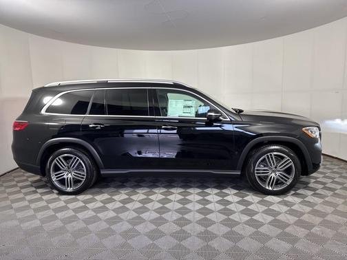 2026 Mercedes-Benz GLS 450 4MATIC