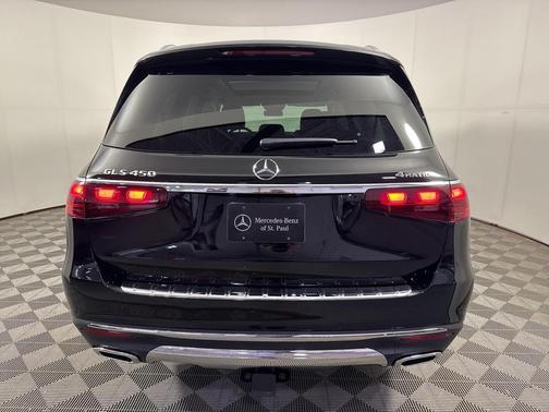 2026 Mercedes-Benz GLS 450 4MATIC