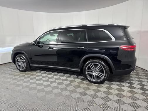 2026 Mercedes-Benz GLS 450 4MATIC