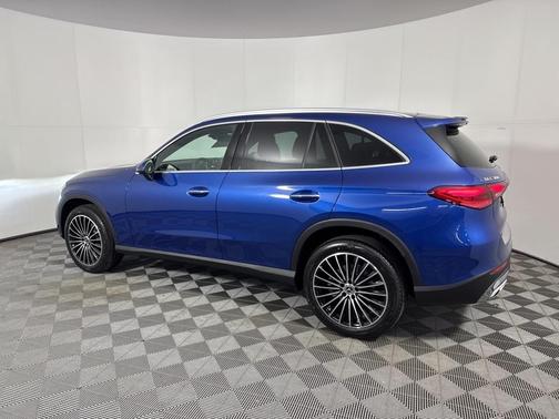 2025 Mercedes-Benz GLC 300 Base 4MATIC