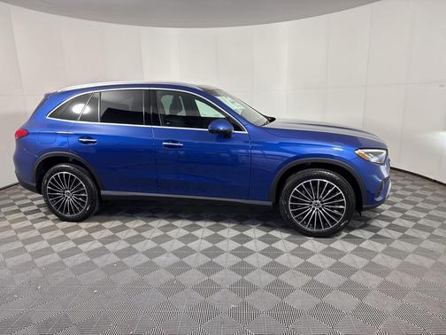 2025 Mercedes-Benz GLC 300 Base 4MATIC