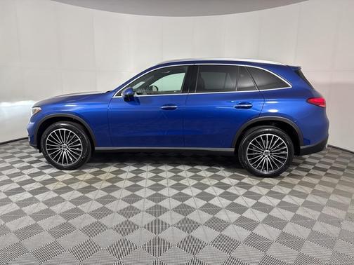 2025 Mercedes-Benz GLC 300 Base 4MATIC