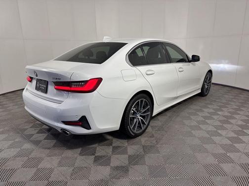 2020 BMW 330 i xDrive