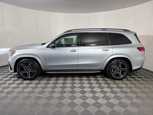 2026 Mercedes-Benz GLS 450 