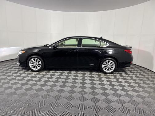 2014 Lexus ES 300h Base