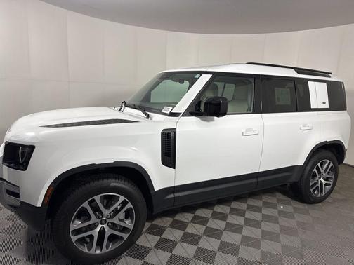 2023 Land Rover Defender 110 SE