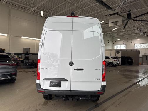 2025 Mercedes-Benz Sprinter 2500