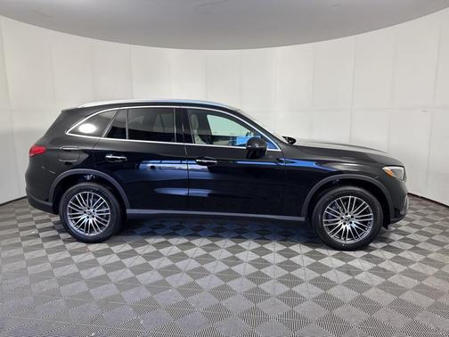 2026 Mercedes-Benz GLC 300 Base 4MATIC