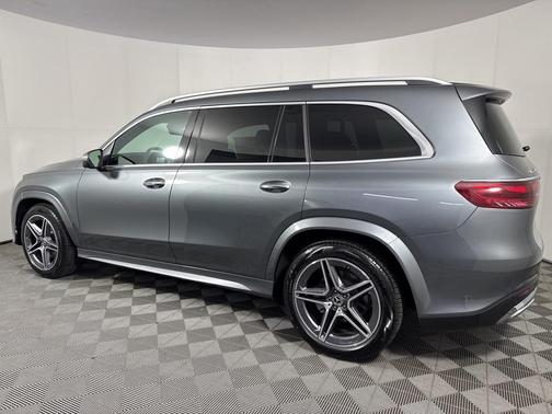 2025 Mercedes-Benz GLS 450 4MATIC