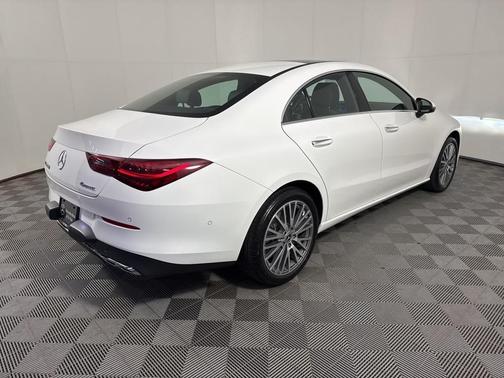 2025 Mercedes-Benz CLA 250 Base 4MATIC