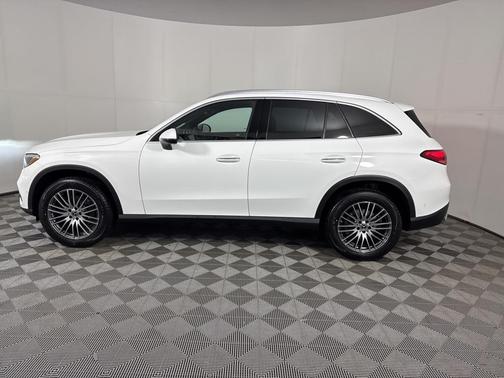 2026 Mercedes-Benz GLC 300 Base 4MATIC