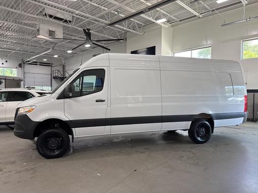 2025 Mercedes-Benz Sprinter 2500 170 WB High Roof Extended Cargo