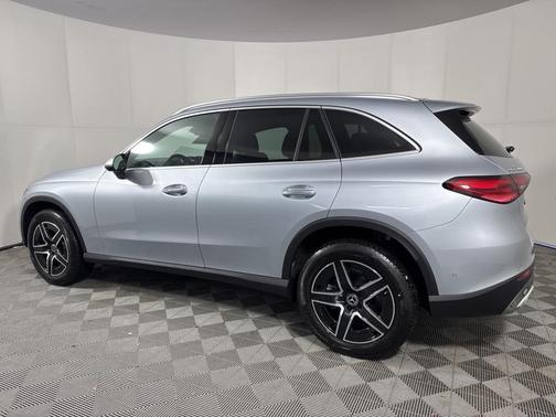 2026 Mercedes-Benz GLC 300 Base 4MATIC