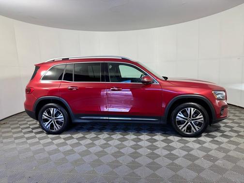 2025 Mercedes-Benz GLB 250 Base 4MATIC