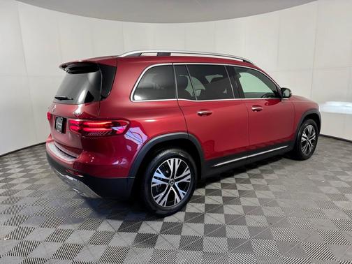 2025 Mercedes-Benz GLB 250 Base 4MATIC