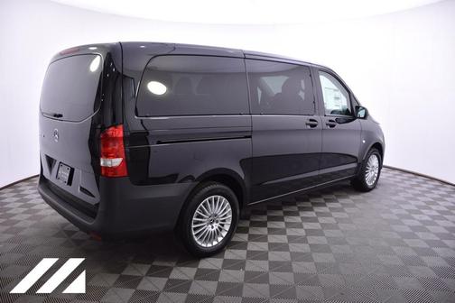 2023 Mercedes-Benz Metris Base