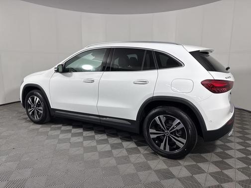 2026 Mercedes-Benz GLA 250 Base 4MATIC