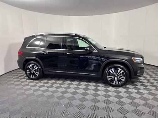 2025 Mercedes-Benz GLB 250 Base 4MATIC