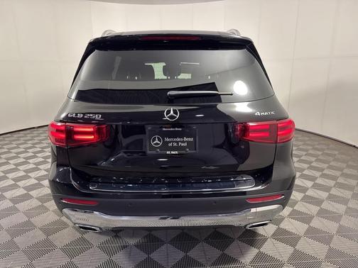 2025 Mercedes-Benz GLB 250 Base 4MATIC