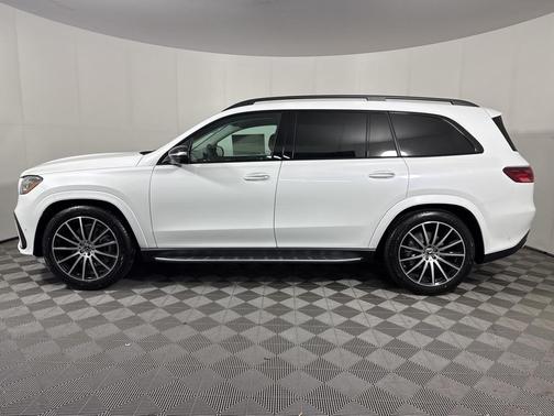 2026 Mercedes-Benz GLS 450 