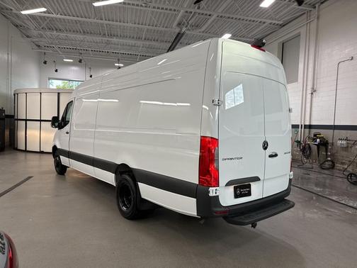 2025 Mercedes-Benz Sprinter 3500XD High Roof