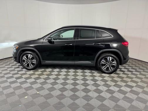 2025 Mercedes-Benz GLA 250 Base 4MATIC