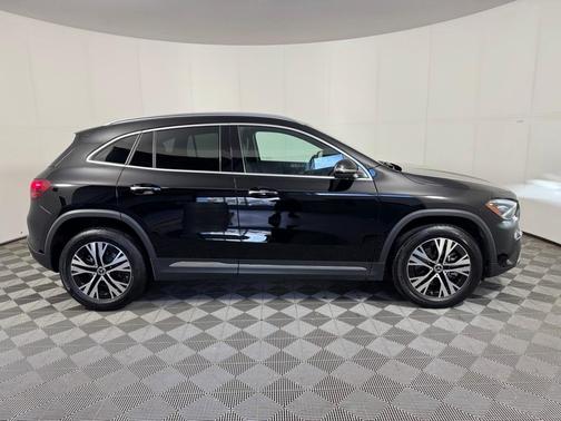 2025 Mercedes-Benz GLA 250 Base 4MATIC